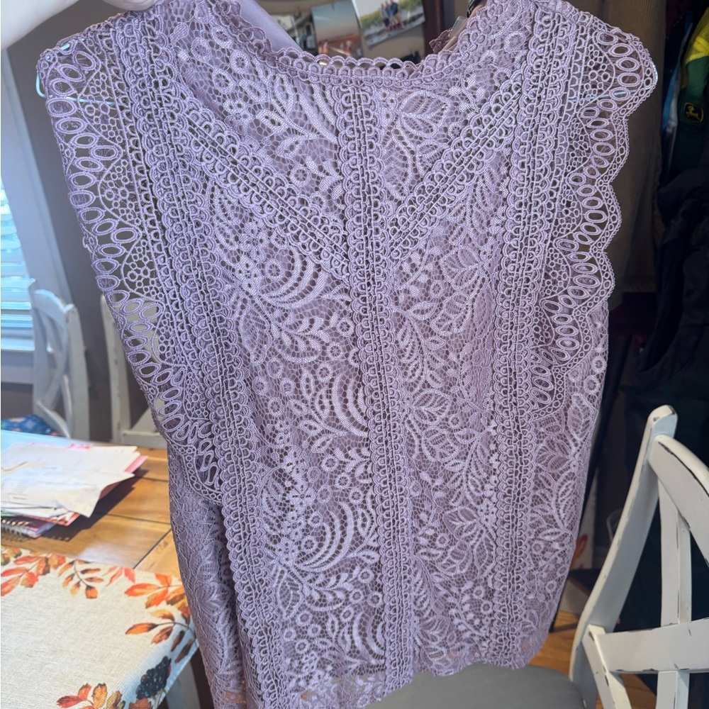 Cable & Gauge Mauve Lace Top